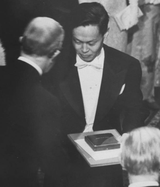 73年,毛主席親自接見楊振寧,談及杜聿明,毛主席:代問你岳父好 73年,毛主席親自接見楊振寧,談及杜聿明,毛主席:代問你岳父好