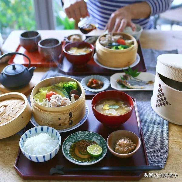 看完日本普通家庭的一日三餐，我終於理解：為啥日本&OpenCurlyDoubleQuote;沒&rdquo;胖子了