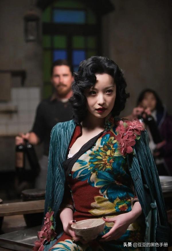 旗袍如照妖鏡，看看這17位女星，誰最驚豔，誰像偷穿大人衣服？