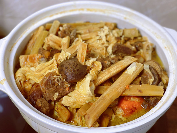 燜支竹羊腩煲你這麼做,好吃到停不下來 燜支竹羊腩煲你這麼做,好吃到停不下來