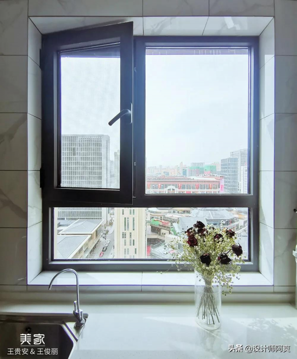 老公非要廚房全改玻璃門,廁所對床還不隔斷,竟完爆鄰居家 老公非要廚房全改玻璃門,廁所對床還不隔斷,竟完爆鄰居家