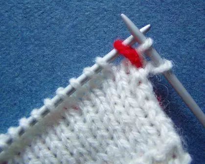 實用的毛衣橫向鎖針裝飾邊織法教程，會編織的一看就懂