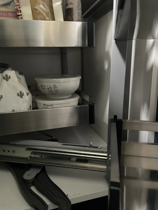 73㎡另類法式豪宅:廚房可以看電視,馬桶上面能洗手? 73㎡另類法式豪宅:廚房可以看電視,馬桶上面能洗手?