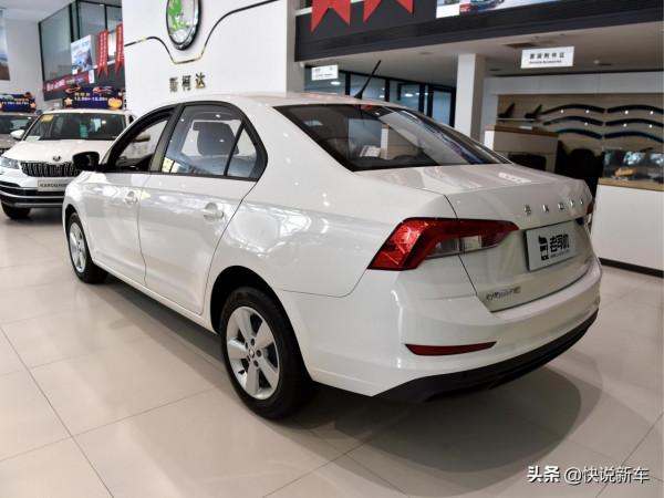 合資入門級便宜家轎，緊湊型三廂車，5.6L油耗自動擋，實拍昕銳