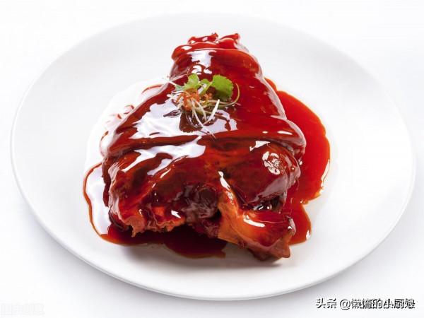 10秒時間教你做美味紅燒肘子，肉質軟爛，顏色誘人實在是太好吃了