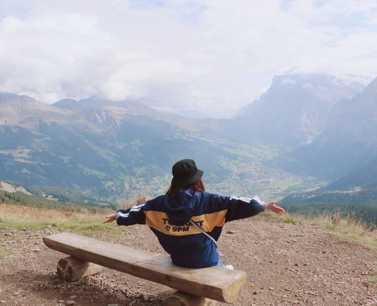 天堂一樣的小鎮,抬頭就能看到雪山,低頭就是牛羊 天堂一樣的小鎮,抬頭就能看到雪山,低頭就是牛羊