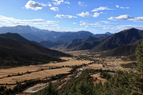 “秋遊到西藏”系列遊記：小牧場裡敘舊緣，最高峰前拍個照