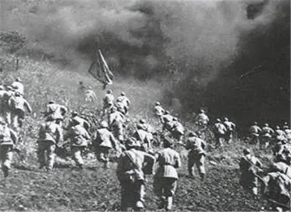 兒子秦天臨行前：我可能無法盡孝了！秦基偉臭罵：你這小仗算什麼