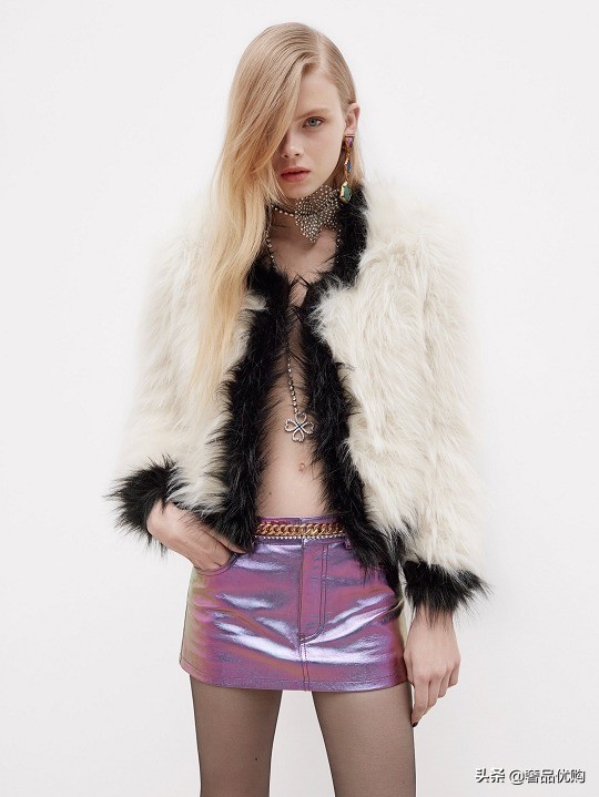 YSL 2021秋冬服飾珠寶：四葉草與十字型珠寶