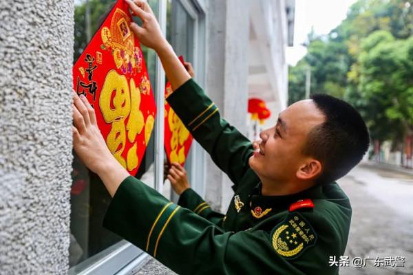 過年啦！來看看咱武警官兵的舞龍表演