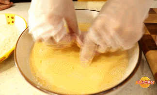 每天一個偷懶小技巧，簡單兩步就能搞定炸肉排