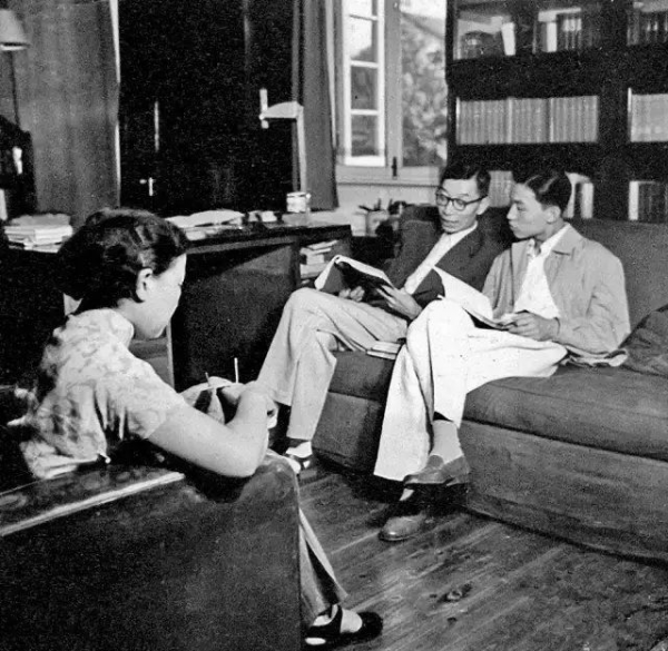 傅雷的原生家庭之痛:幼年被母親傷害,成年後一度對兒子非打即罵 傅雷的原生家庭之痛:幼年被母親傷害,成年後一度對兒子非打即罵