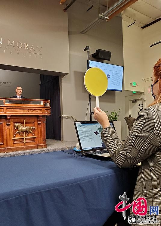 蘋果聯合創始人手工打造的初代Apple-1電腦被拍賣 成交價達50萬美元 蘋果聯合創始人手工打造的初代Apple-1電腦被拍賣 成交價達50萬美元