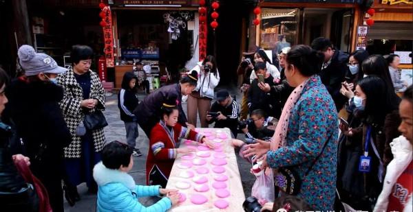 貴州有個節假日為法定的“侗年”是少數民族侗族人侗年