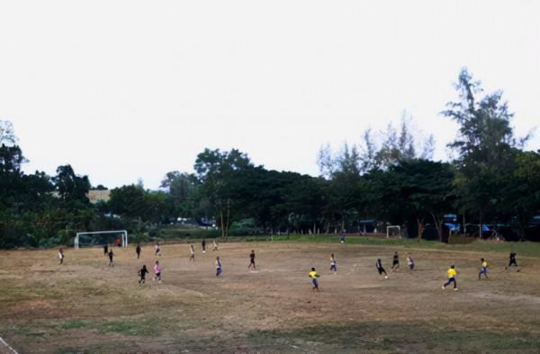 為慶祝即將到來的緬甸海軍建軍74週年，丹耶瓦底軍區舉行足球賽