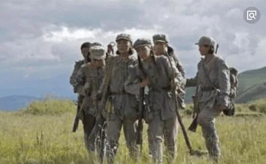 “活著是紅軍的人，死了是紅軍的鬼。”七仙女從容上征途