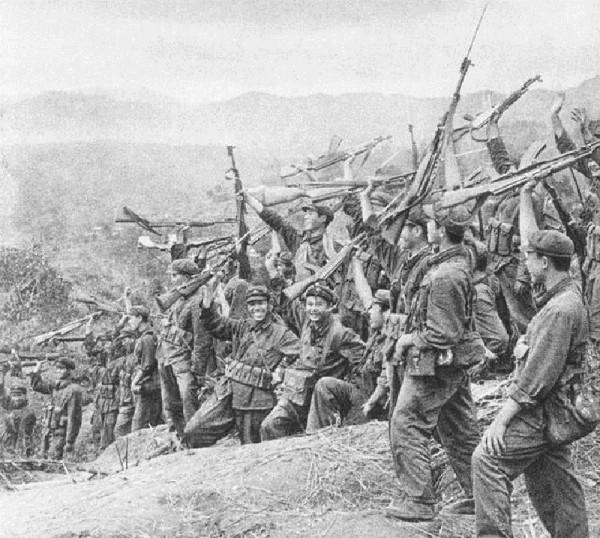 對越反擊戰，劉伯承和粟裕尚在，鄧小平為何選擇75歲的許世友掛帥