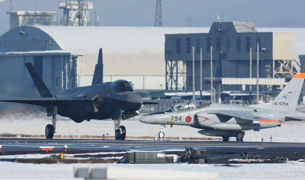 “目視中國戰機最為緊張”，日本飛行員坦露心聲：中國空軍不好惹