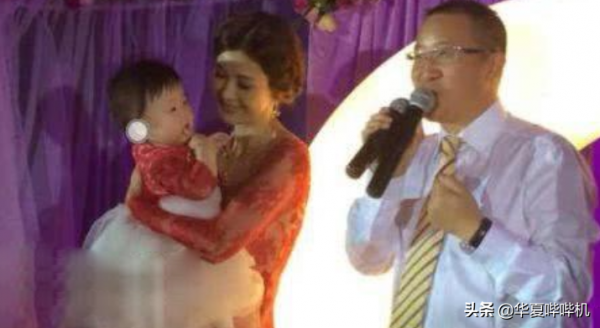 十年龍套無人識，一句加錢天下知，週一圍經歷了什麼？