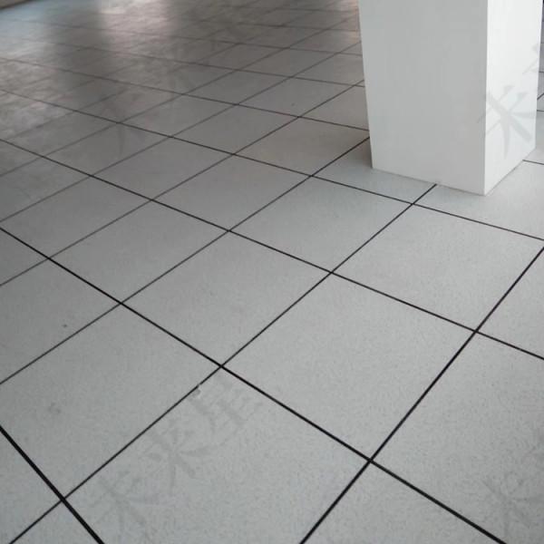 學校電教室一般安裝的是哪種全鋼防靜電地板？