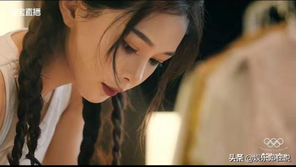 她是天貓服飾一姐，單場直播帶貨超2000萬，粉絲叫她換裝狂人