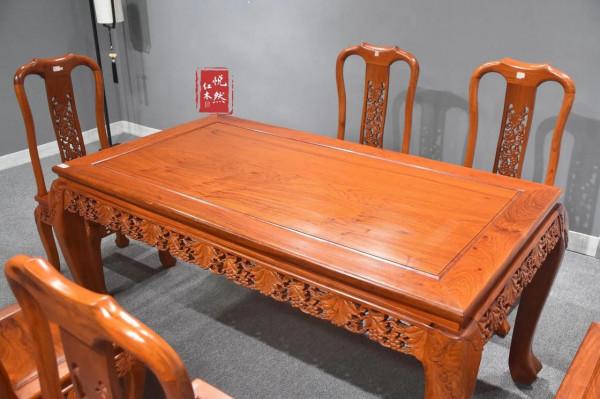 緬甸花梨雕葡萄長方形餐桌