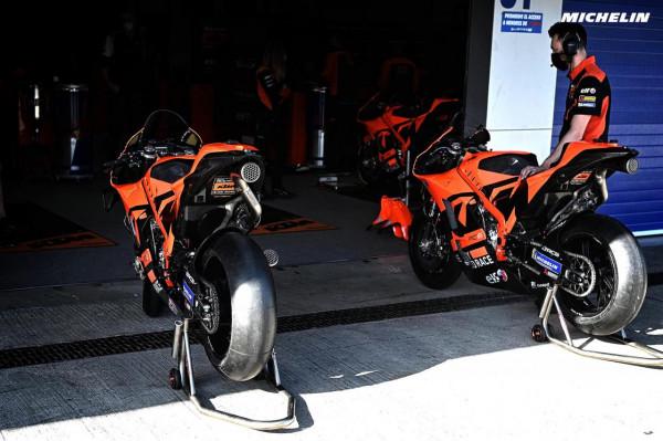 剪影：MotoGP 2021 西班牙季前測試（黑殼賽車篇）