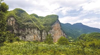 走在上山的路上 走在上山的路上