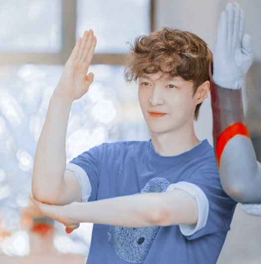 《嚮往的生活》破24億後，芒果再做經營綜藝，景甜辰亦儒好會整