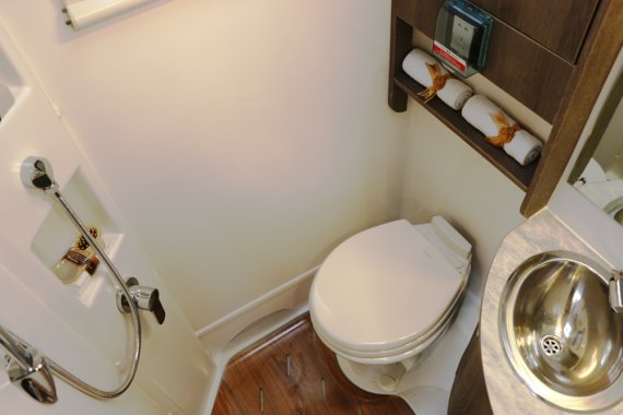 瑞弗最貴的房車,貼心體現在各個方面,瑞弗S820進口雙拓展房車 瑞弗最貴的房車,貼心體現在各個方面,瑞弗S820進口雙拓展房車