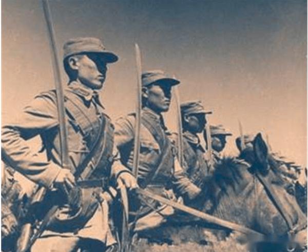 1950年,一個叫廖永和的奴隸找到解放軍,表明身份後驚動軍區領導 1950年,一個叫廖永和的奴隸找到解放軍,表明身份後驚動軍區領導