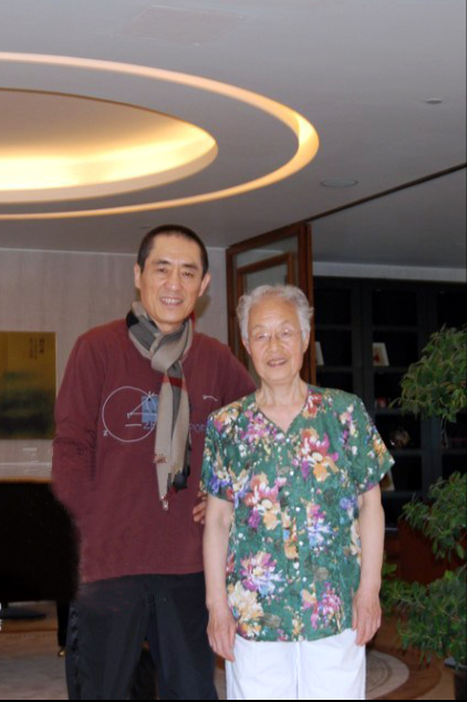 張藝謀的岳母：陪女兒陳婷走過“地下”10年，她的婚姻我最放心
