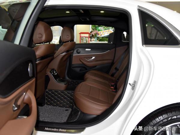 最暢銷中大型豪華轎車，全新外觀豪華感再升級，實拍賓士E級