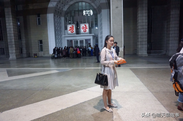 朝鮮旅遊好有趣，為什麼女導遊格外熱情？