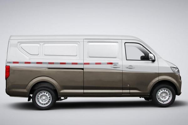 新車 | 售6.46萬起，長安跨越星V7上市，車高近2米，軸距超五菱宏光