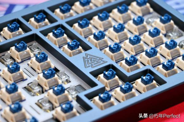 KBDfans Odin98 金屬鍵盤套件組裝分享
