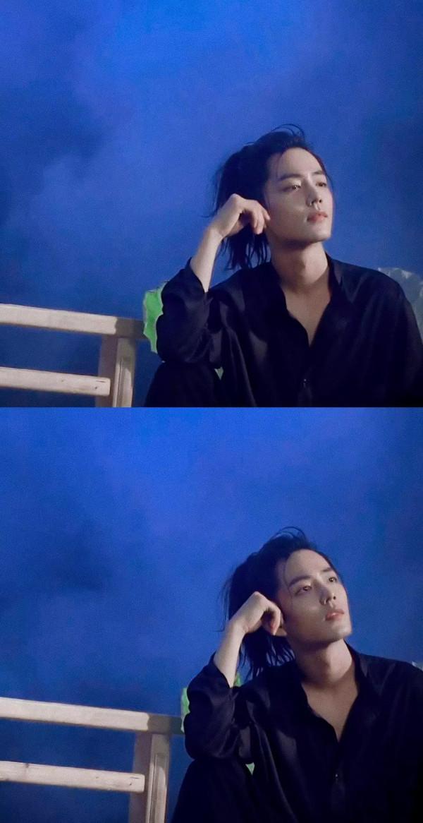 #肖戰時尚芭莎雜誌#荷塘映月色,月色撩人心,高馬尾永遠滴神 #肖戰時尚芭莎雜誌#荷塘映月色,月色撩人心,高馬尾永遠滴神