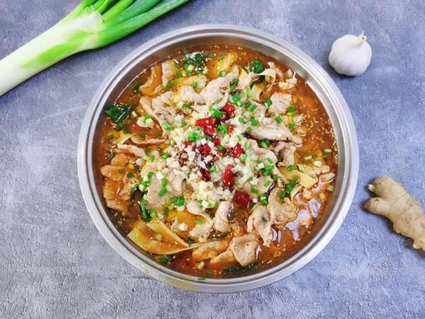 天冷就愛吃這一鍋,麻辣鮮香,吃完渾身發暖暖的 天冷就愛吃這一鍋,麻辣鮮香,吃完渾身發暖暖的