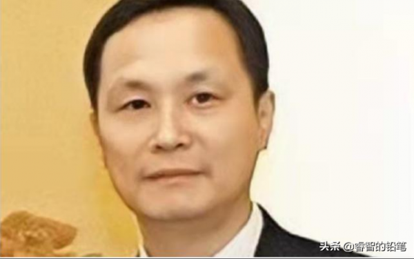 紅三代敗類蔡小洪，被英國軍情六處收買，暴露前已將妻兒移民英國