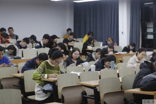 2022年全國碩士研究生招生考試時間為2021年12月25日至26日