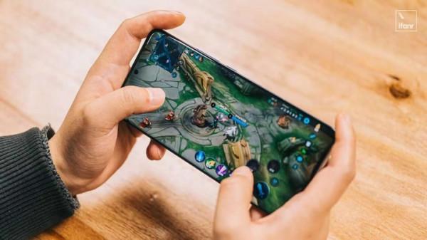 小米比不上蘋果？親自上手小米12後，我有話要說