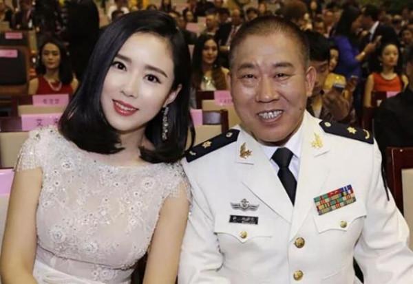 杜旭東的女兒杜金京：懷孕6個月被拋棄，父親一句話讓她任性離婚