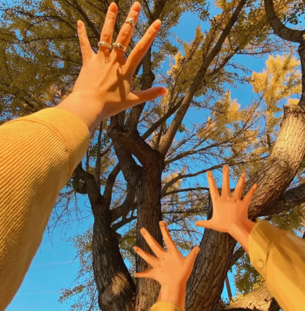 現實版時空穿越:網友曬真人與動漫合影,驚豔還原童年的自己 現實版時空穿越:網友曬真人與動漫合影,驚豔還原童年的自己