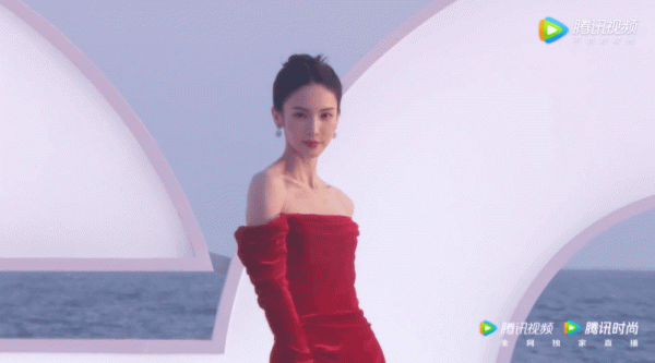 去年還不動聲色，今年突然覺醒的大美人！| 年終總結系列