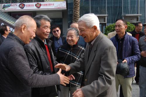 他是原蘭州軍區參謀長，56歲任副總參謀長，5年後升上將，今82歲