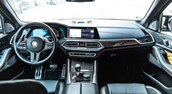 黑、金雙色搭配,改裝X5 M大驚喜 黑、金雙色搭配,改裝X5 M大驚喜