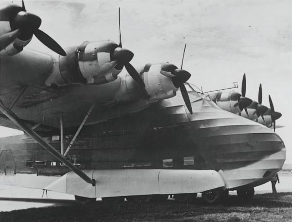 身披鐵十字的“巨人”——二戰最大的運輸機Me 323