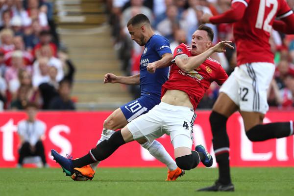 曼聯“飛將軍”即將復出，特意感謝索帥的支援！但球迷建議他離開