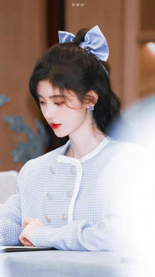 鞠婧煒 來自小鞠的美貌攻擊