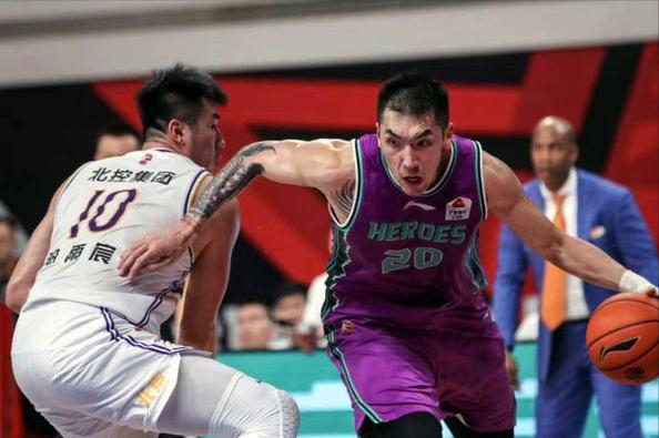 山東高速降到季後賽門檻,徐長鎖三宗錯,球迷期盼換帥不為過 山東高速降到季後賽門檻,徐長鎖三宗錯,球迷期盼換帥不為過